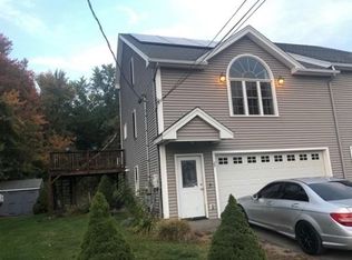 25 Lorenzo St, Worcester, MA 01604