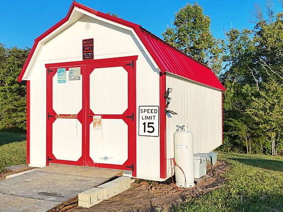 5th image of 261 Spring Branch Hollow Rd