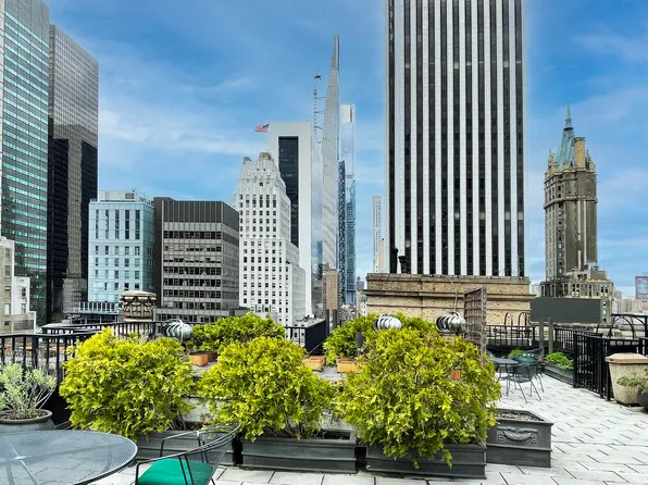 480 Park Avenue 15D image 17 of 18