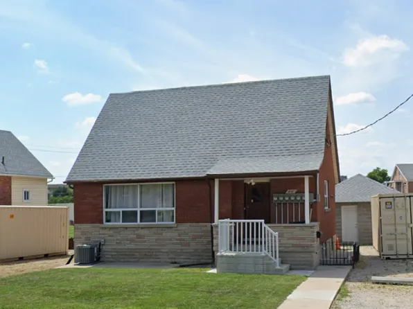60 Wilfred Ave #B, Kitchener, ON N2A 1W8