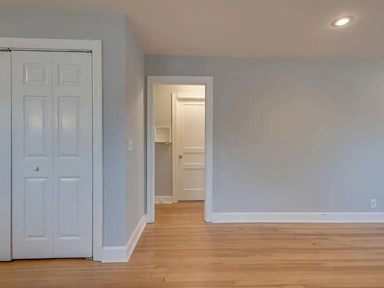 1812 Hillside Ave — Photo 7