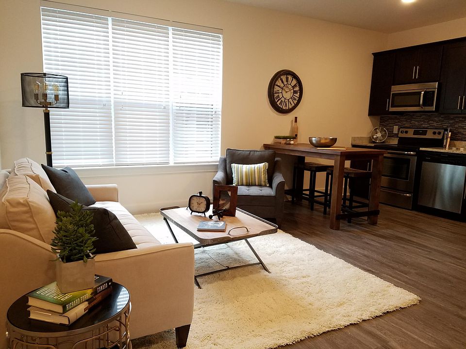 1st image of 3706 W End Ave APT 103