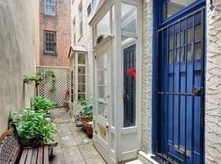 1830 Manning St, Philadelphia, PA 19103