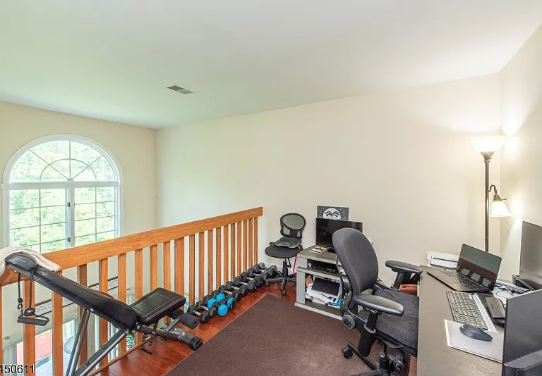 56 Davenport Rd — Photo 14