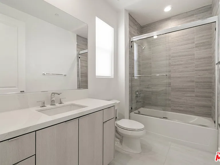 11758 N Hillsborough Ln — Photo 38