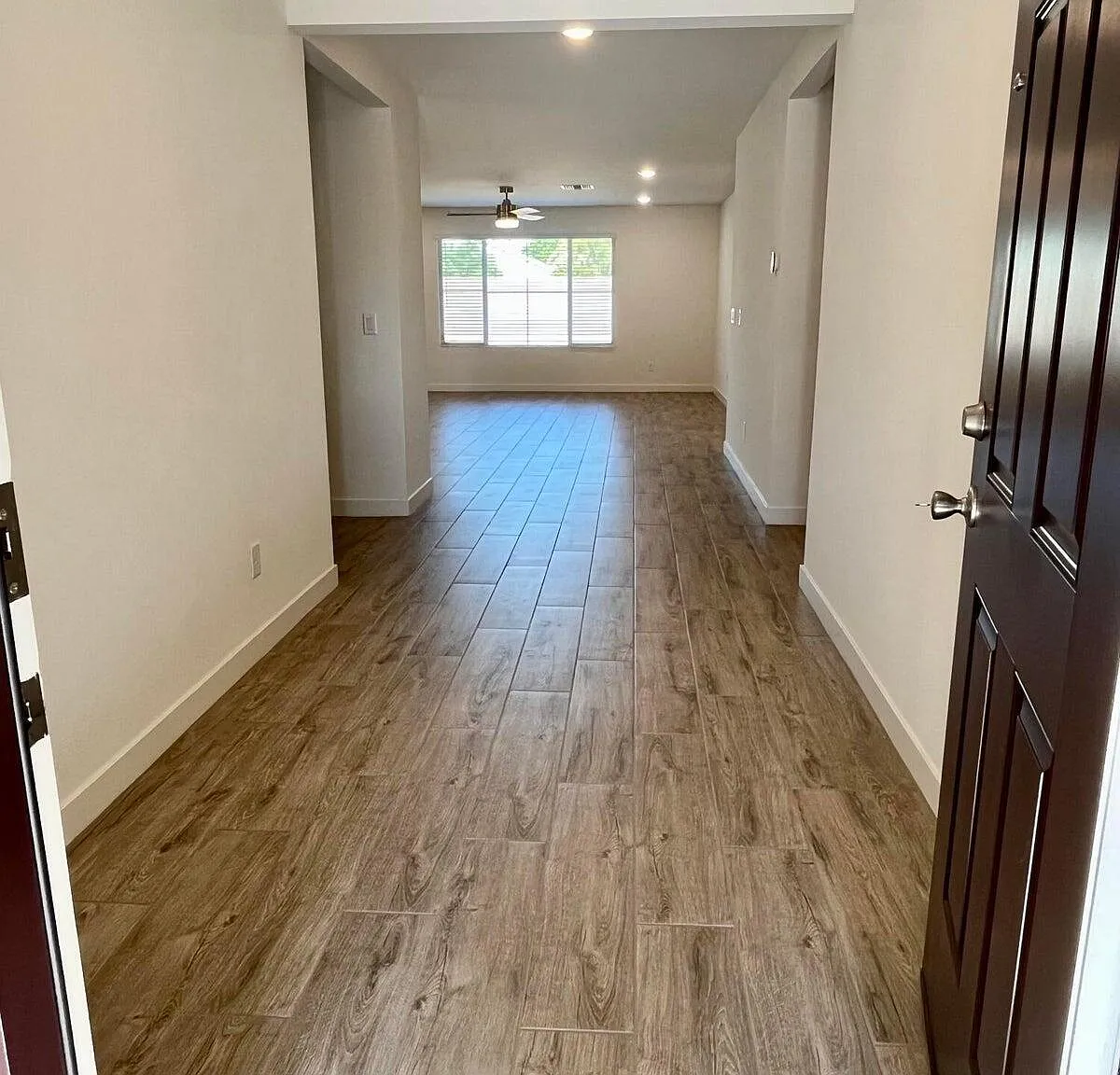 4 bed, 2.0 bath, 2097 sqft, $2,600 — Photo 2
