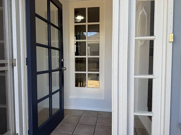 2 bed, 850 sqft, $2,999 — Photo 2