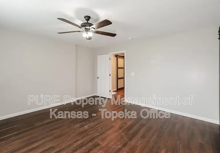 1016 SW College Ave — Photo 16