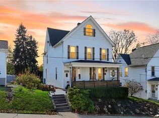 722 8th St, Irwin, PA 15642