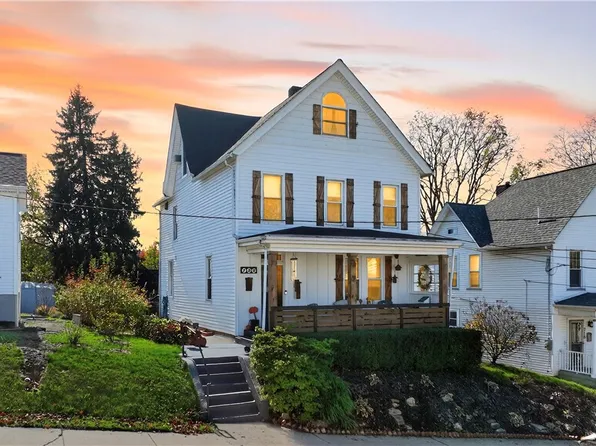 722 8th St, Irwin, PA 15642