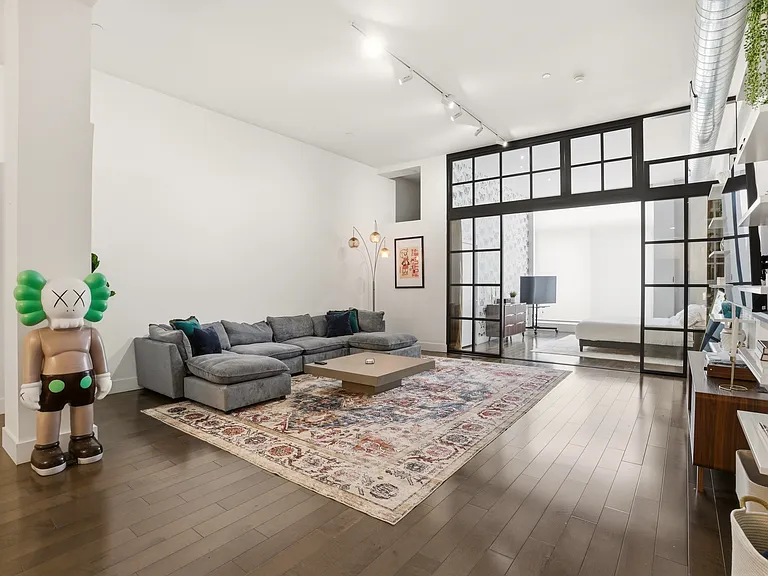 433 Pine Ave #306 — Photo 17
