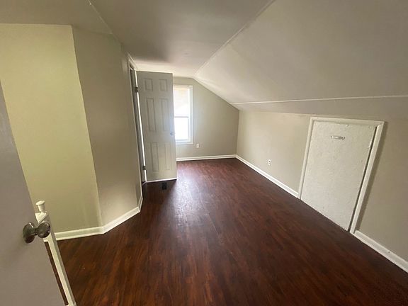 5th image of 3544 N Sherman Dr