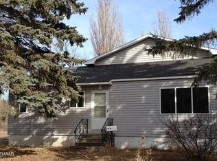 47 Railway St, Enderlin, ND 58027