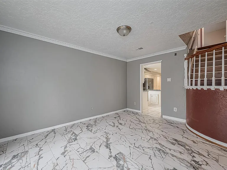 4015 Black Locust Dr — Photo 4