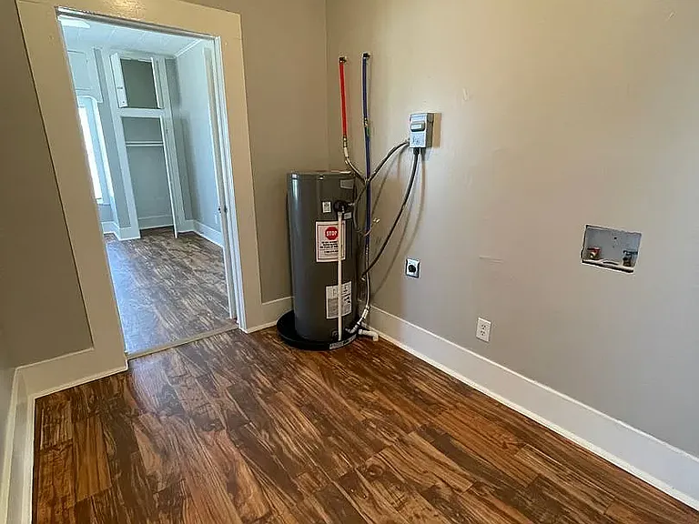 1503 Link Ave — Photo 12