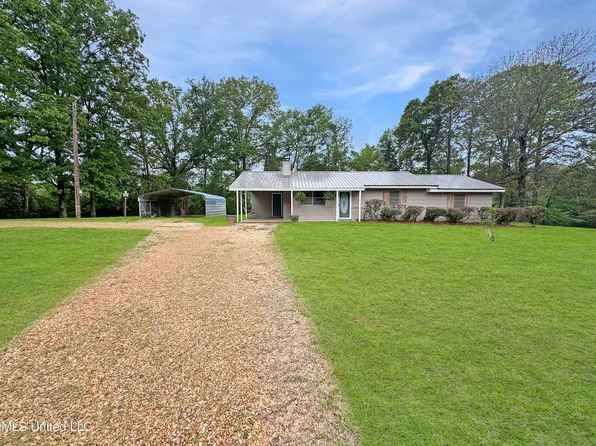 235 John L May Rd, Mendenhall, MS 39114