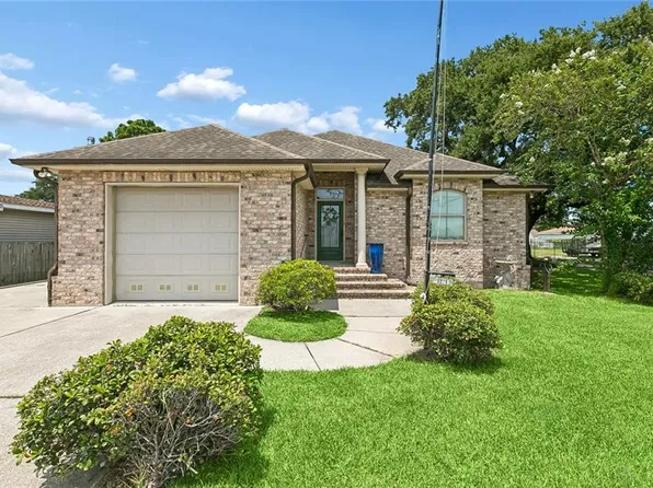 5216 Oak Dr, Marrero, LA 70072