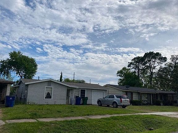 3rd image of 717 Marshall Rd