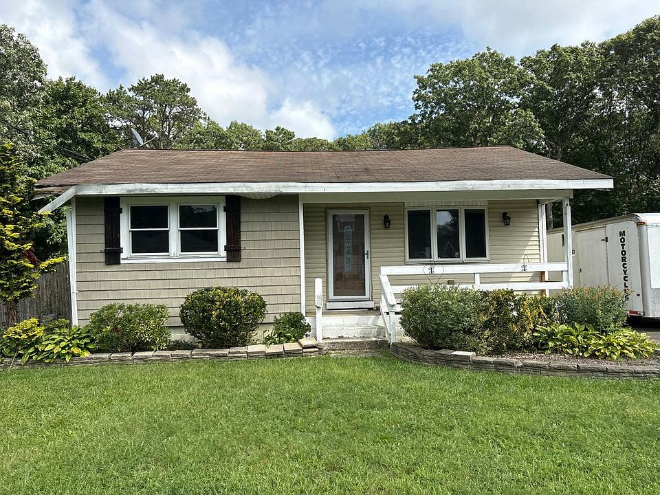 1st image of 55 Lambert Ave