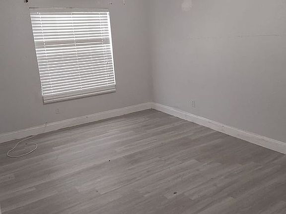 5th image of 4325 Hector Ct APT 1