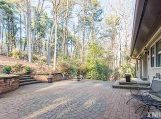 1443 Poinsett Dr, Chapel Hill, NC 27517