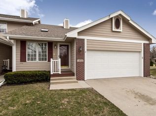 1601 Prairie Cir, Altoona, IA 50009