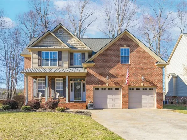 7055 Windrift Ct, Clemmons, NC 27012