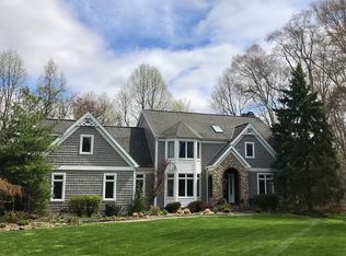 8985 Riverwood Way, Kirtland, OH 44094