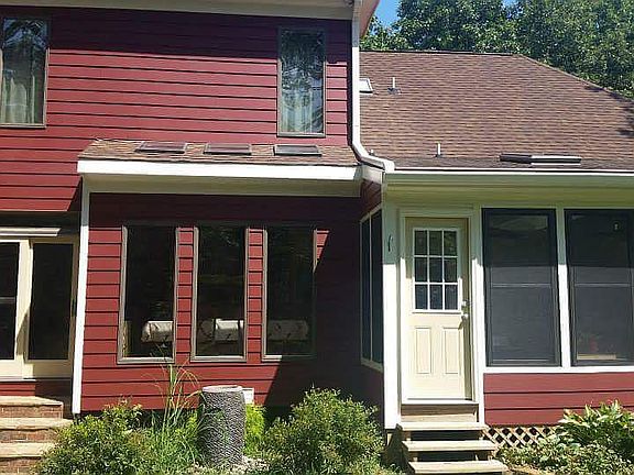 4th image of 13300 Country Way Cir