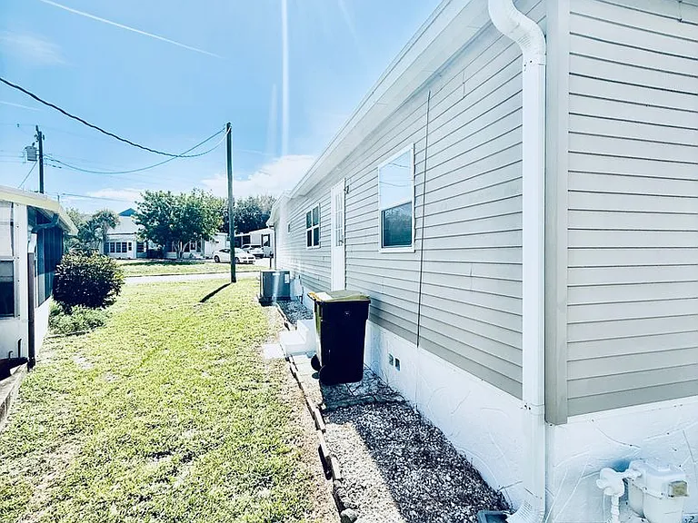 1419 Turkey Creek Dr NE — Photo 6