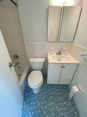 Rented by Bond New York | media 9