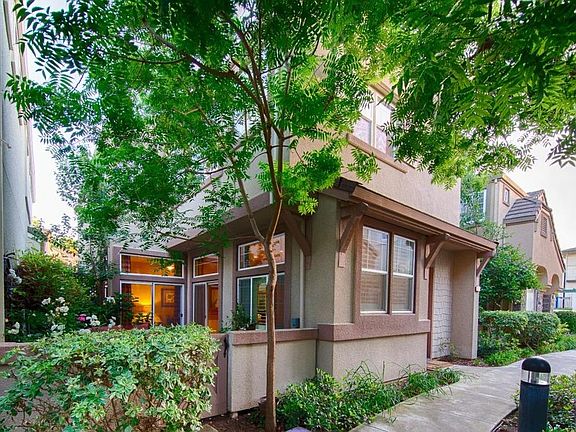 2nd image of 1517 Artisan Way