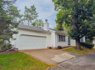 7121 E Valley Ridge Dr, Madison, WI 53719