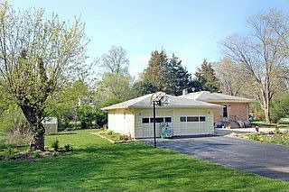 2nd image of 6N237 Oakwood Dr