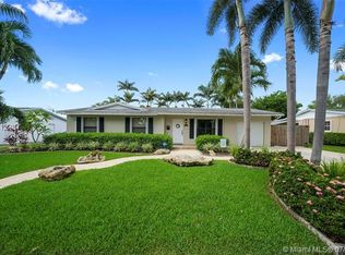 9244 SW 180th St, Palmetto Bay, FL 33157