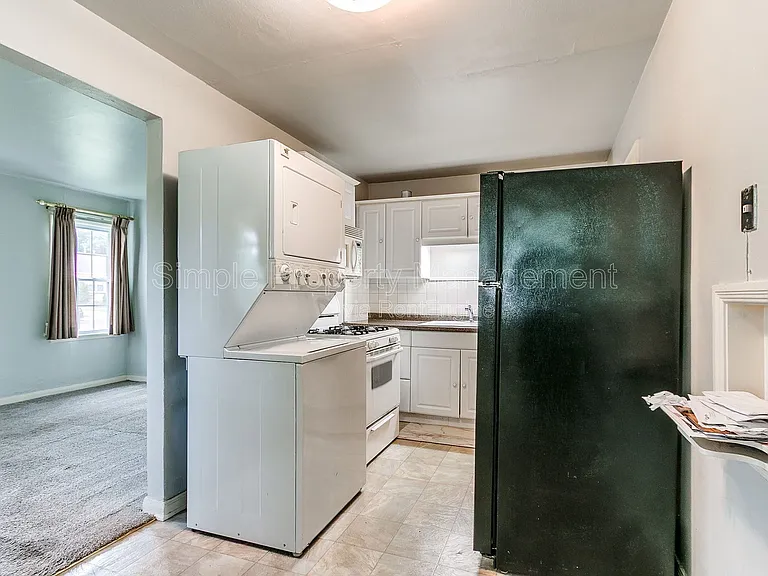 810 N Marshall Dr — Photo 7