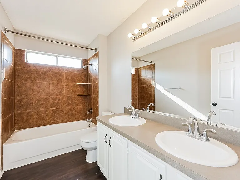 3229 Kathy Ln — Photo 16
