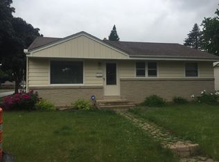 3801 N 83rd St, Milwaukee, WI 53222