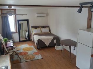 218 S 16th St APT 4, Belleville, IL 62220