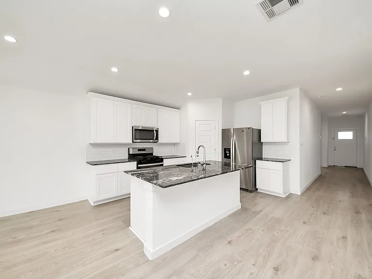 1618 Westway Dr — Photo 21