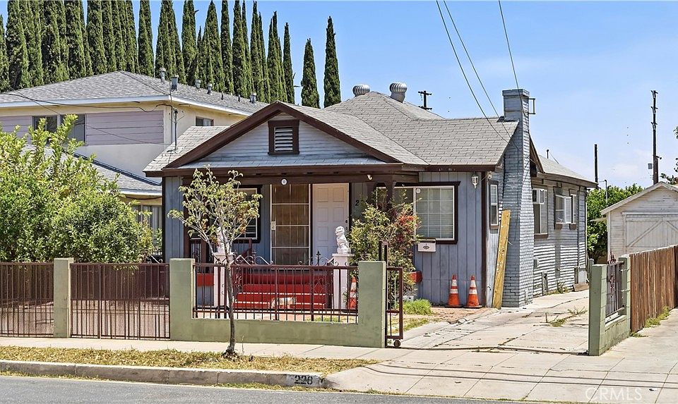 1st image of 228 S Ynez Ave