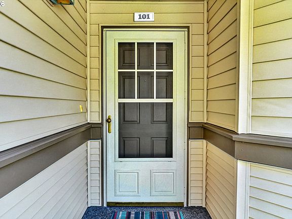 5th image of 14600 SW Magpie Ln #101