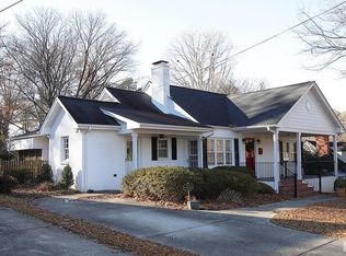 3113 Georgian Ter, Raleigh, NC 27607
