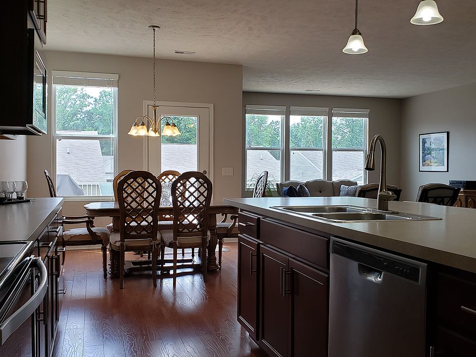 1st image of 524 Heritage Woods Dr