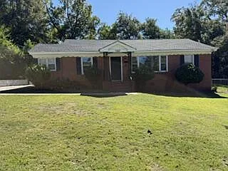 3 bed, 2.0 bath, $1,395 — Photo 2