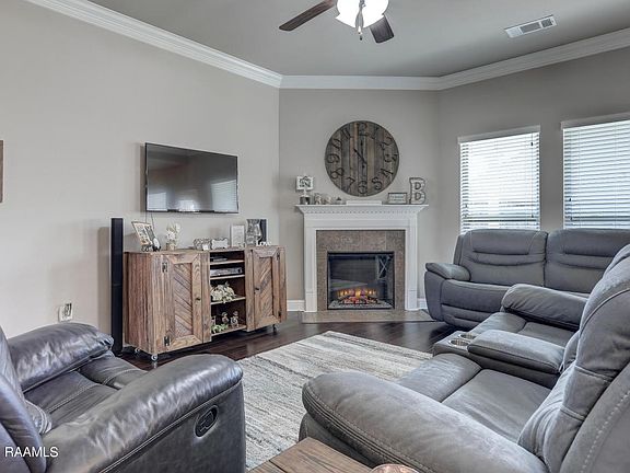 5th image of 115 Sunny Peak St