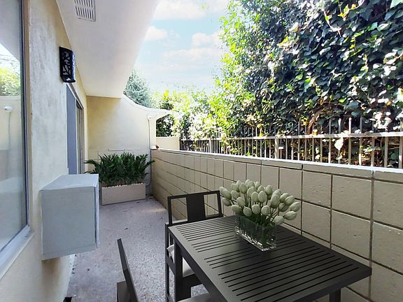 5th image of 1420 S Saltair Ave APT 1