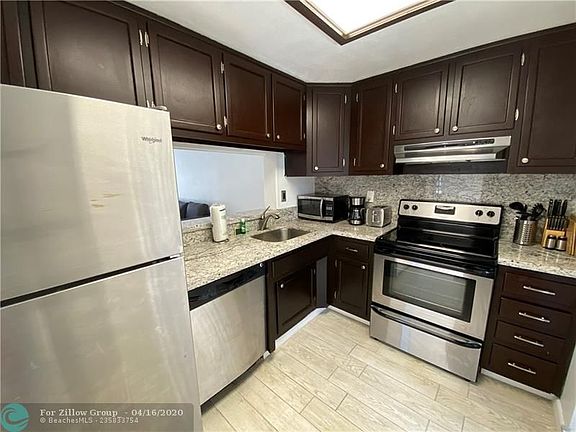 5th image of 601 N Rio Vista Blvd APT 201