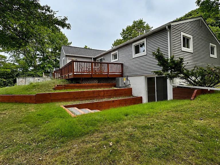 1465 Roy Rd — Photo 24