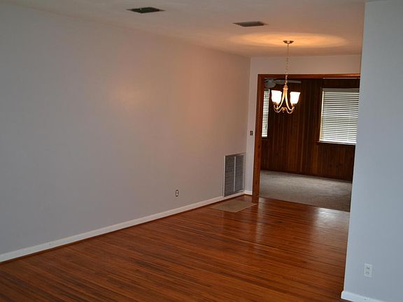 2nd image of 939 W Millard Ct